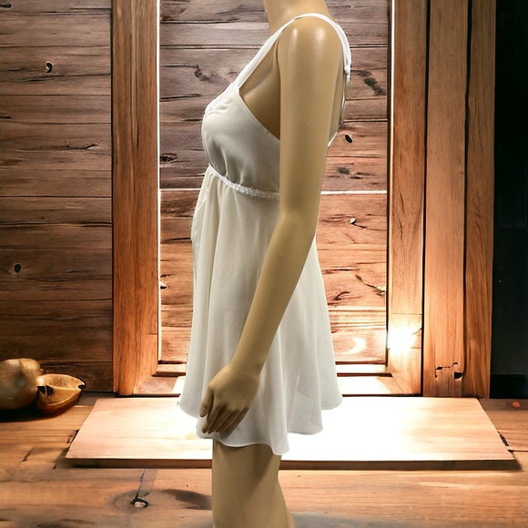 Anthropologie Flora Nikrooz Chemise Lingerie Ivory Embroidered Sequin Neckline M - Picture 10 of 12
